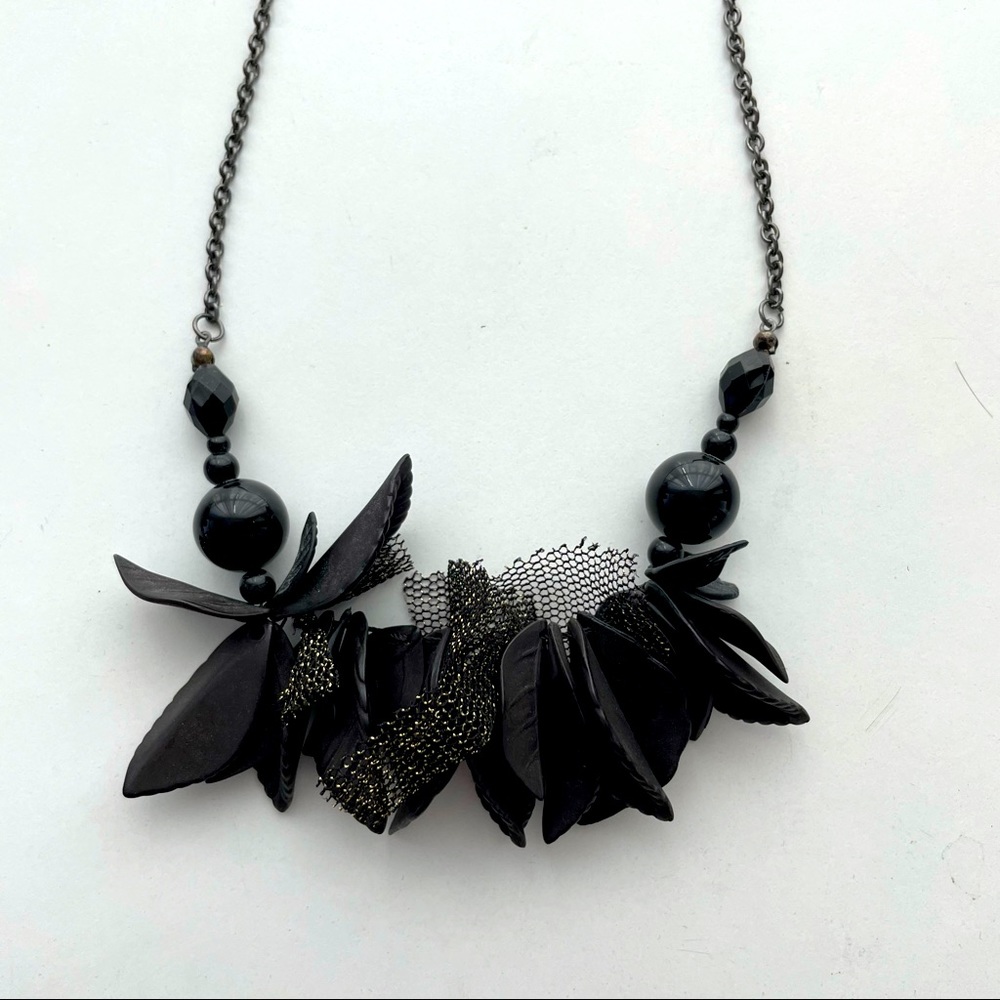 🛍3 for $25🛍 Long Necklace-Tulle, Beads & Leaves